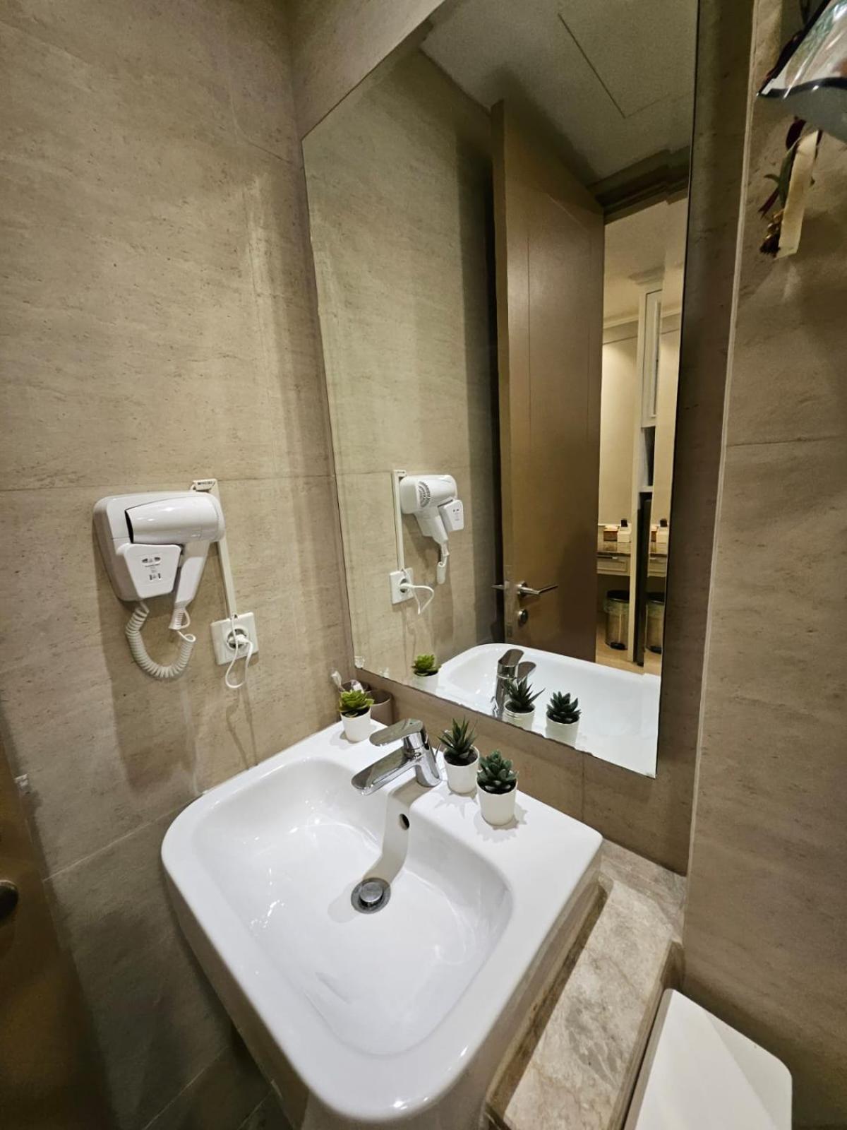Gold Coast Apartemen Pik By Dluxx جاكرتا المظهر الخارجي الصورة
